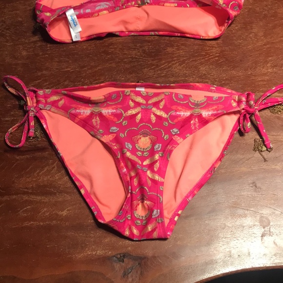 La Vie En Rose Two Piece - Picture 8 of 17